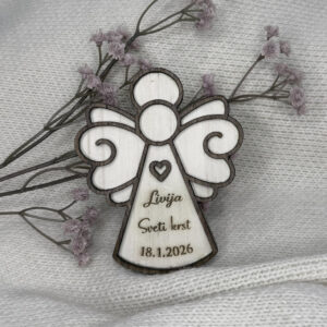 Lesen angelček z gravuro – darilo za goste