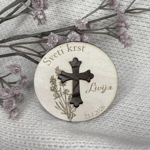 Lesen magnet z izrezanim križem – darilo za goste
