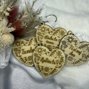 Lesen obesek v obliki srca