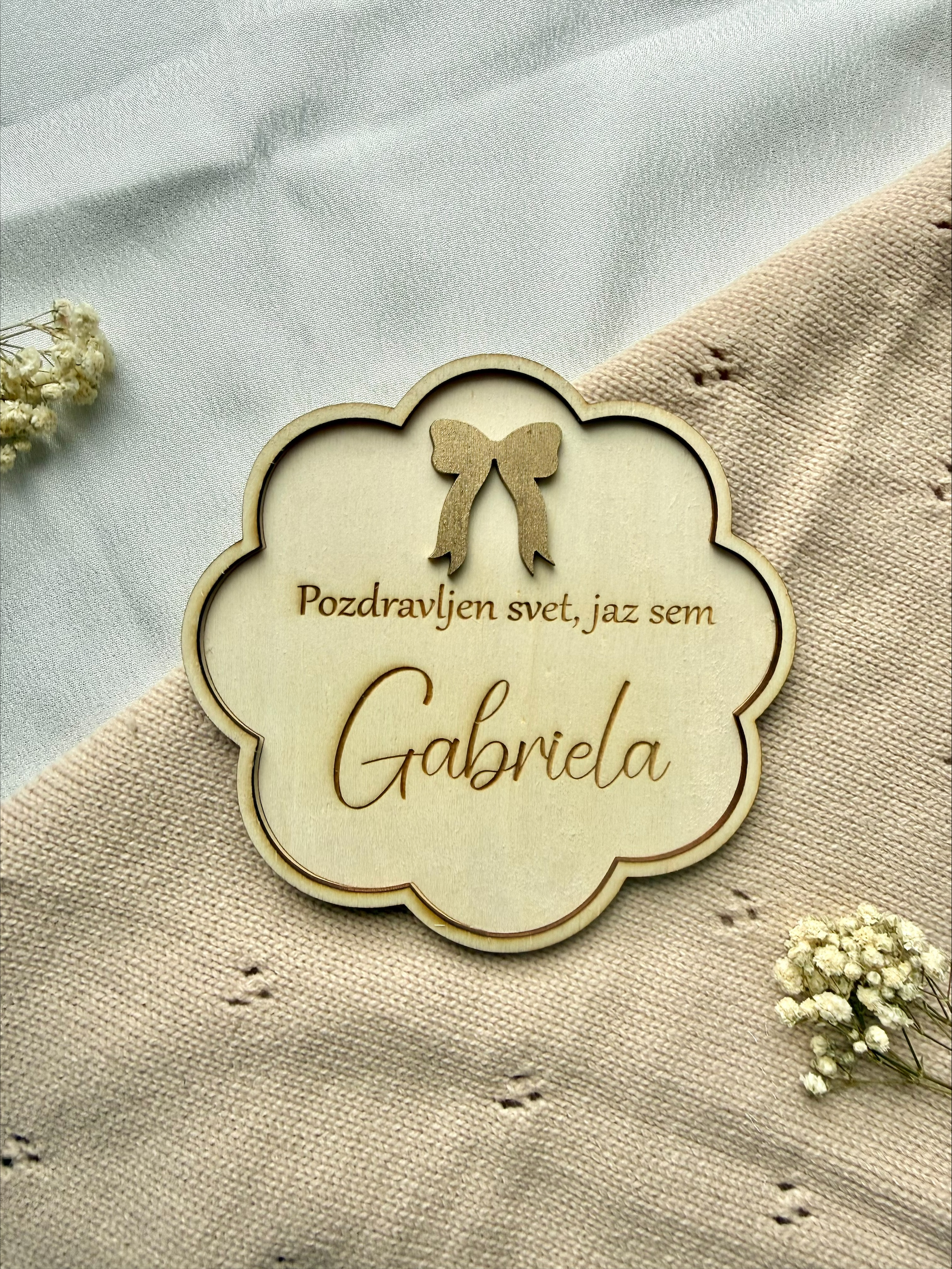 Personalizirana lesena oznanitvena kartica