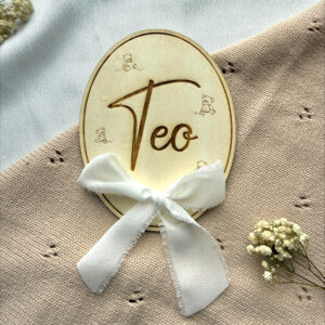 Personalizirana lesena oznanitvena kartica